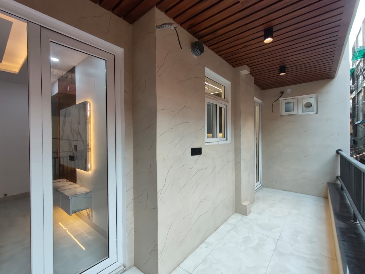 Premium 4 BHK Builder Floor for Sale in Bhagbati Extension Dwarka Mor in Bhagbati extension Dwarka mor